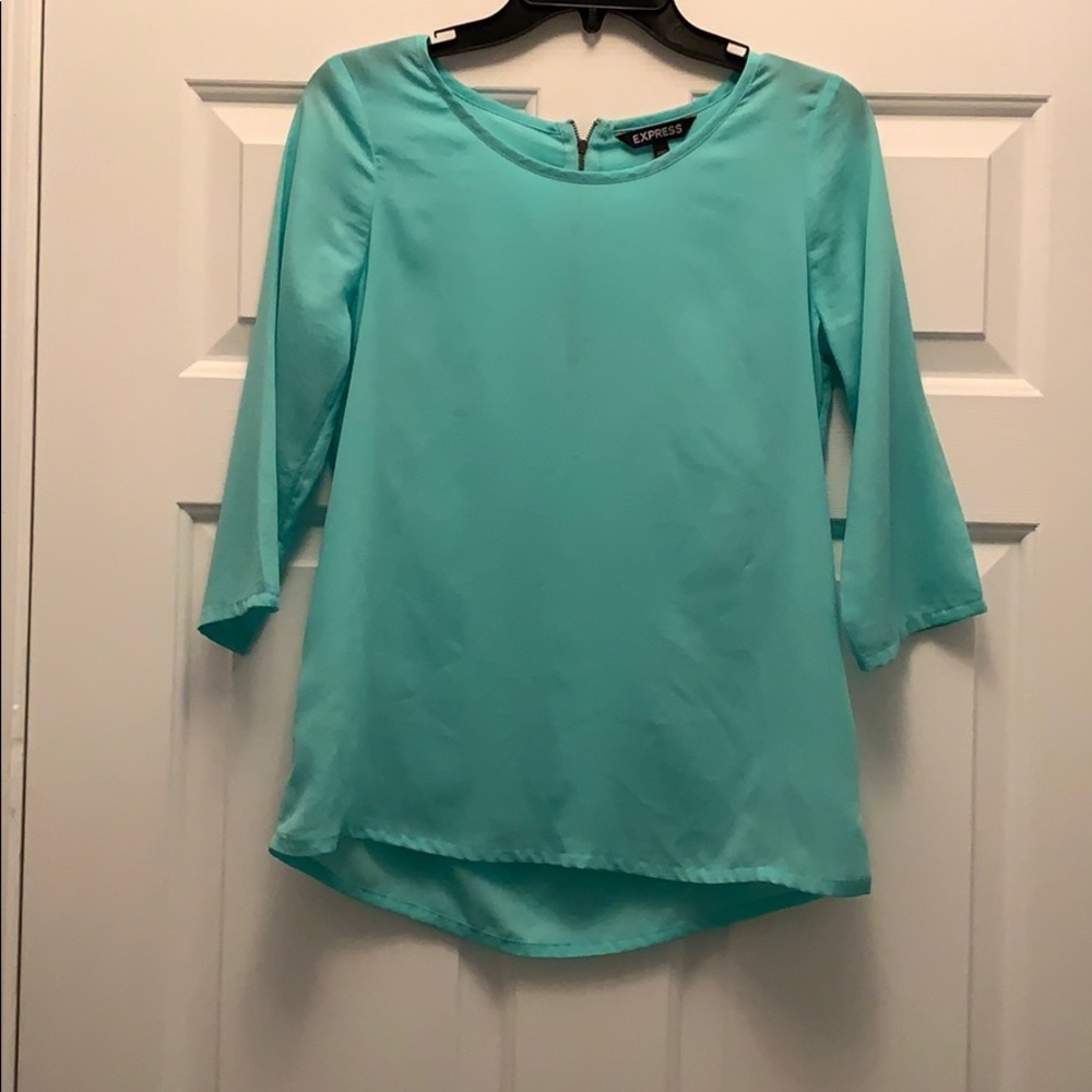 Quarter length sleeve shirt